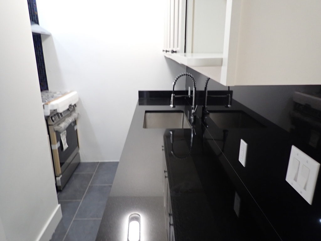 250 Carlton Avenue - Photo 13
