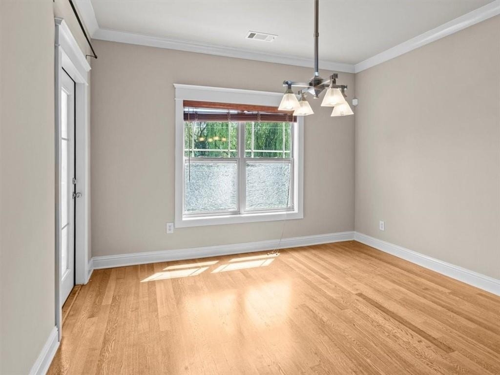 655 Mead Street Se - Photo 9