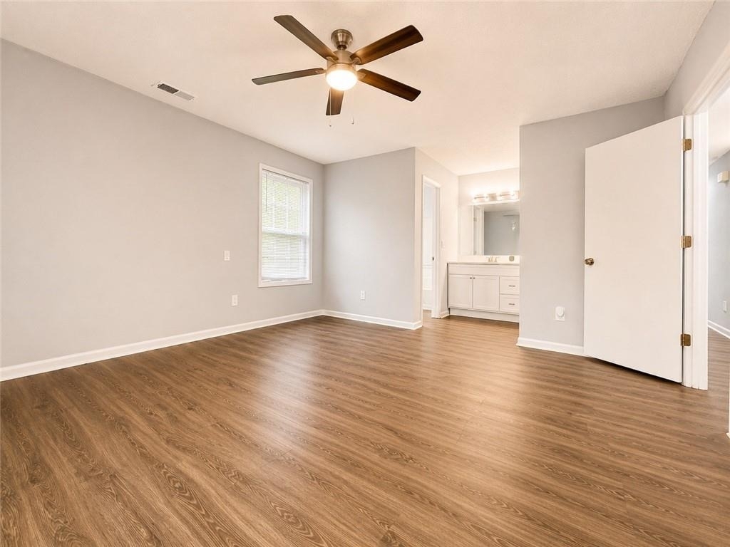 4798 Kings Crossing Drive Ne - Photo 9