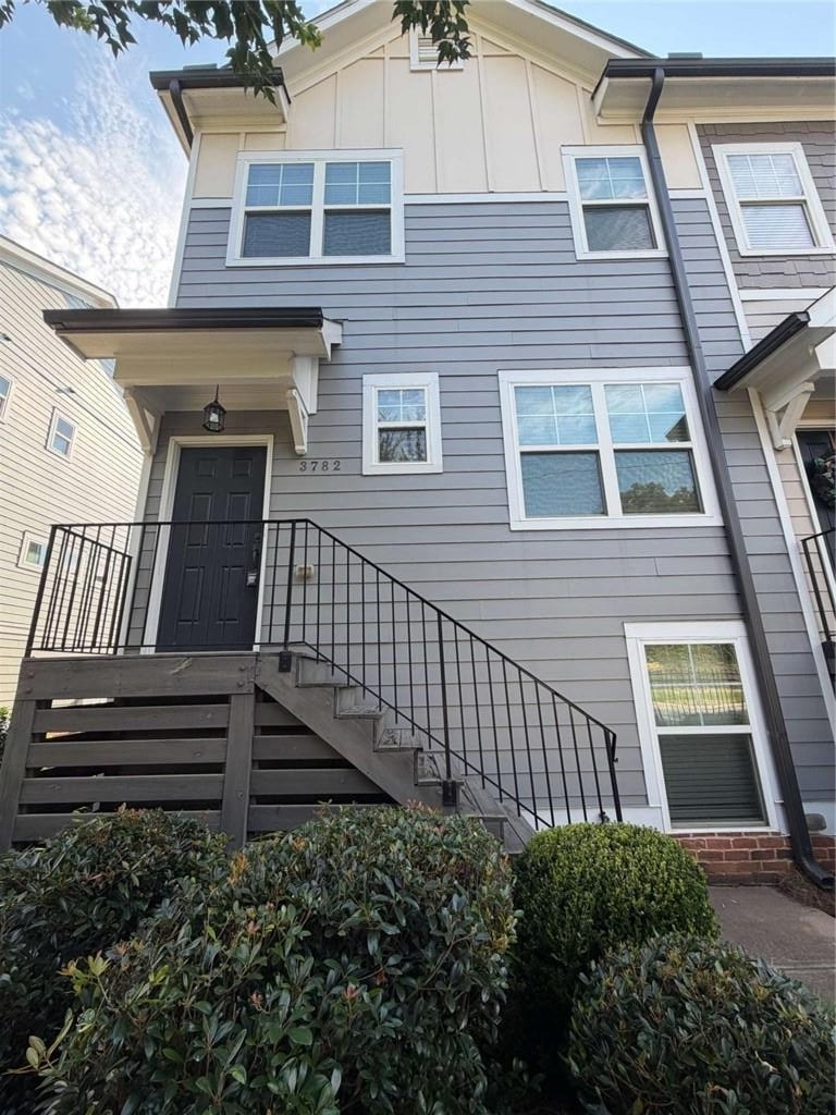 3782 Oxford Circle - Photo 0