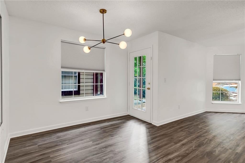 1004 Sandy Lane Drive - Photo 6