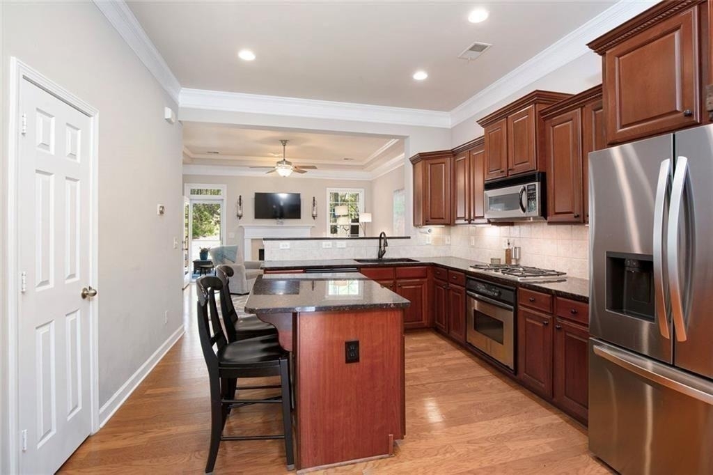1404 Lexington Dr - Photo 10