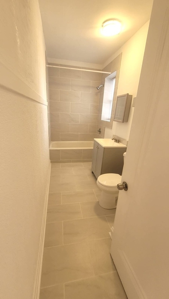 1107 N Avers Avenue - Photo 10