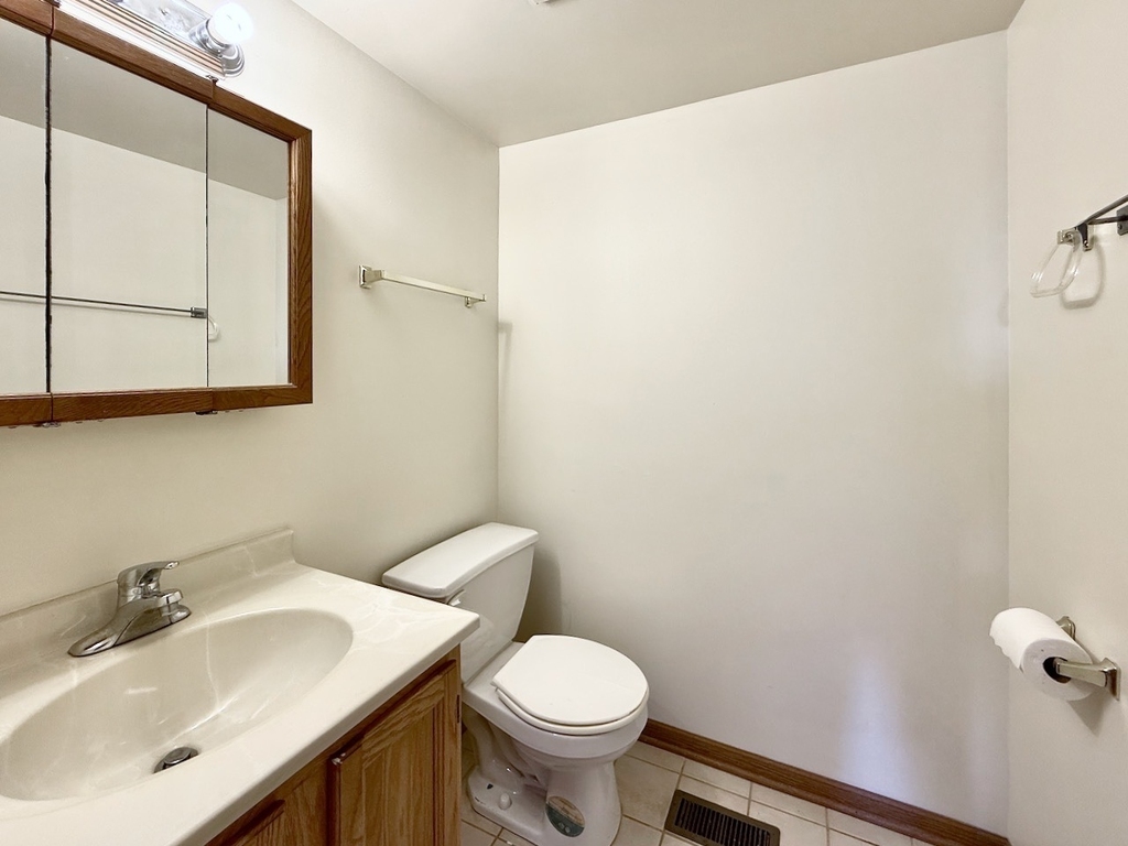 222 W 26th Street - Photo 11