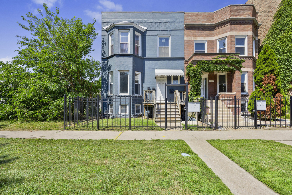 6522 S Ellis Avenue - Photo 0