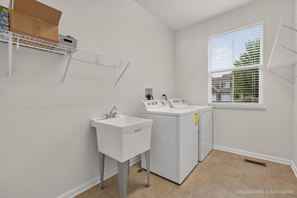12259 Garlieb Drive - Photo 12