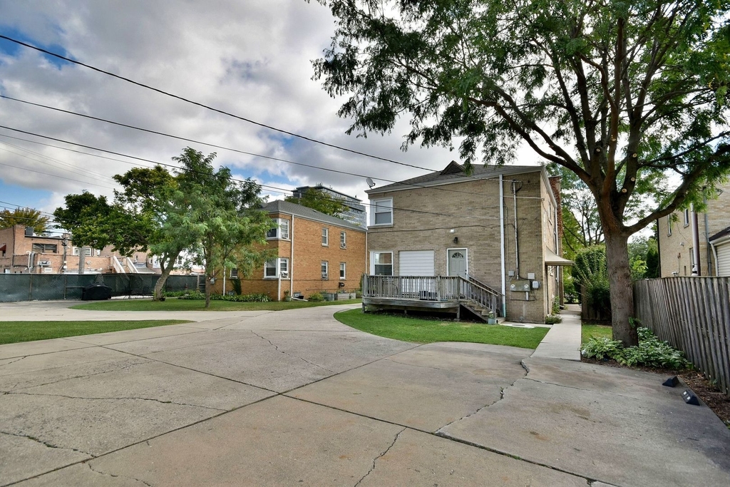1530 Clinton Place - Photo 27