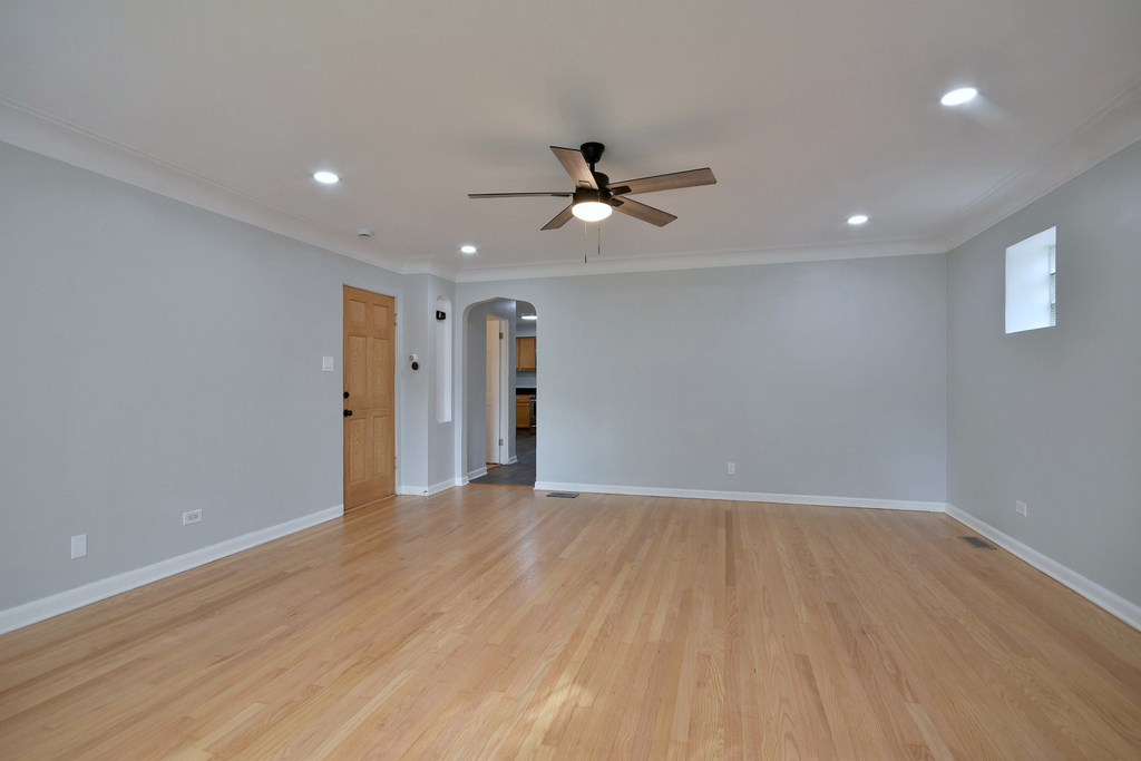 1530 Clinton Place - Photo 3
