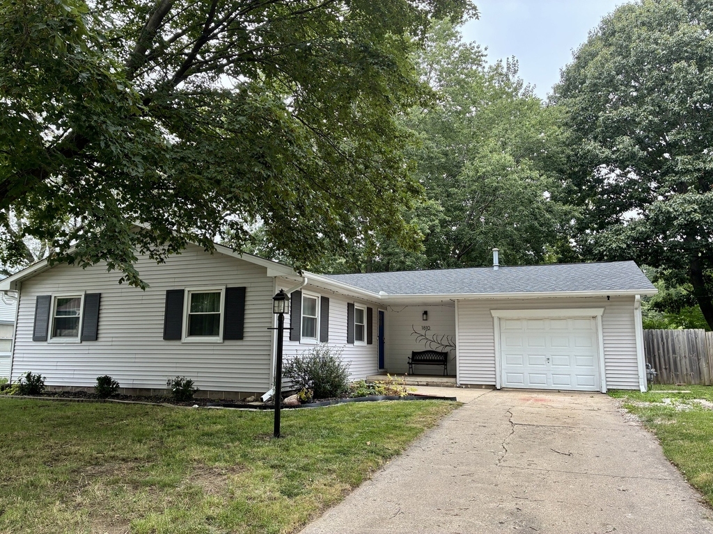 1810 Rebecca Drive - Photo 0