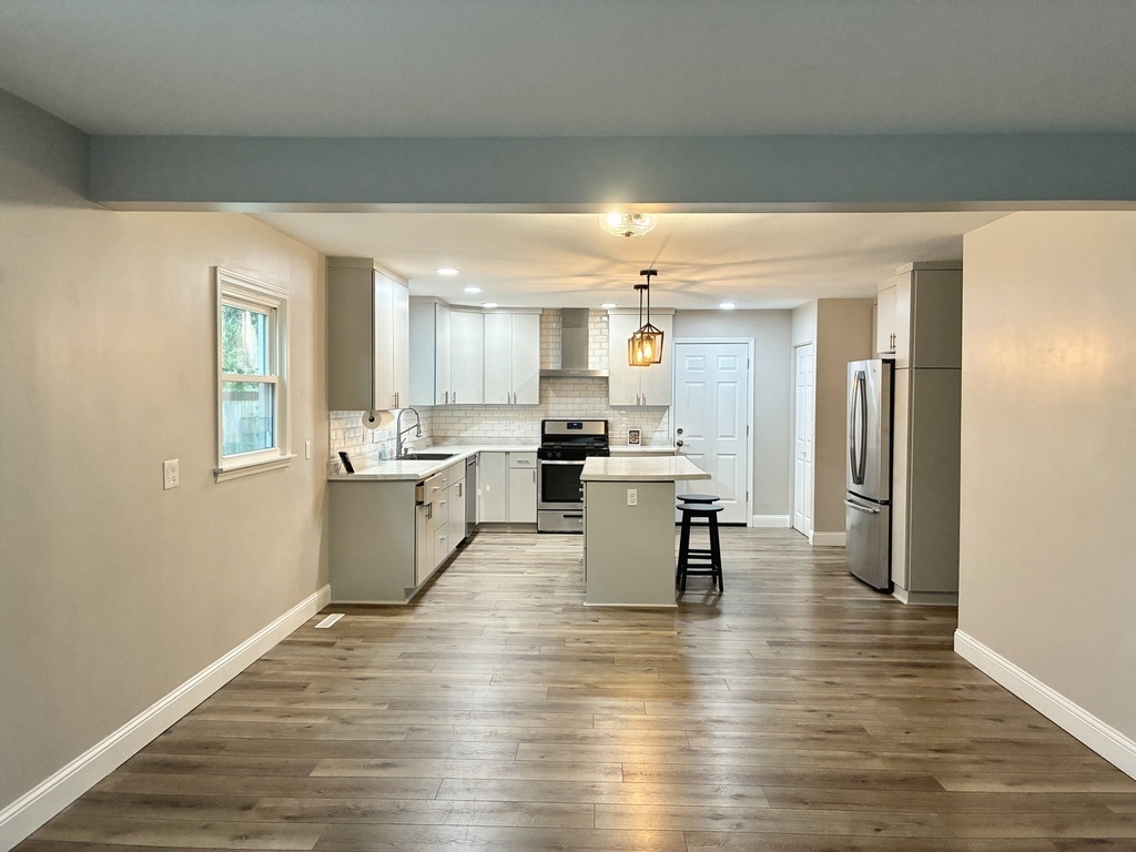 1810 Rebecca Drive - Photo 3