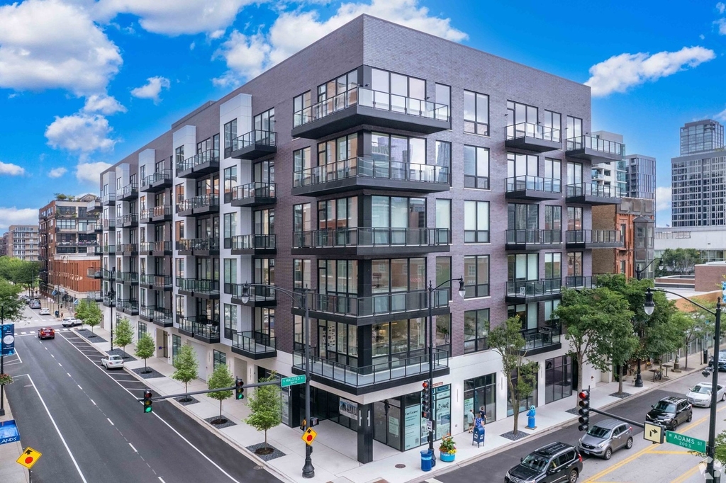 812 W Adams Street - Photo 12