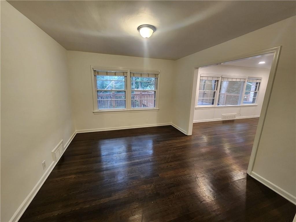 2348 Clairmont Road Ne - Photo 4