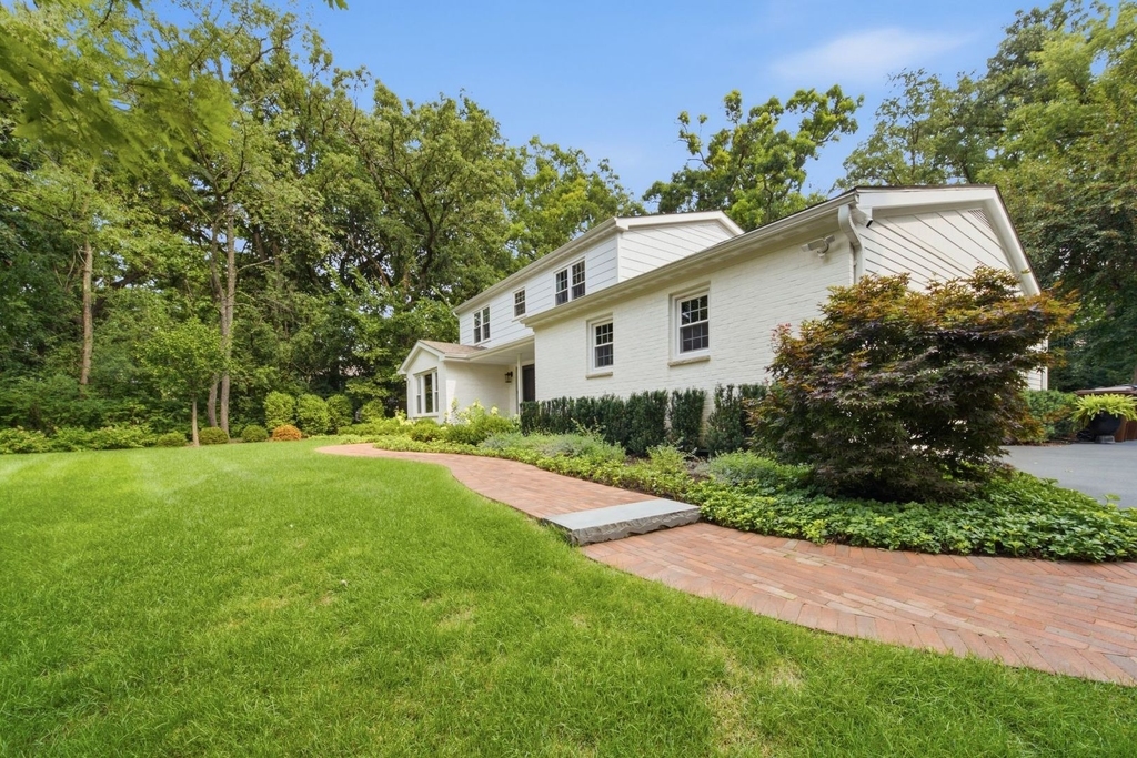 6807 Rhode Island Trail - Photo 2