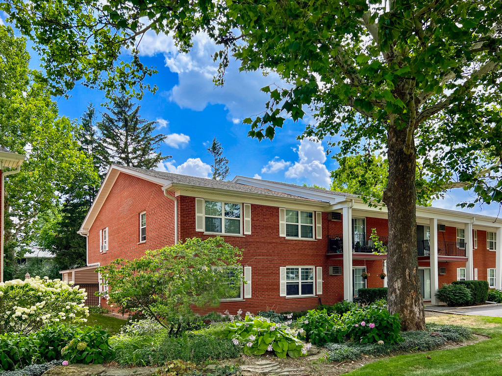 785 Pershing Avenue - Photo 0