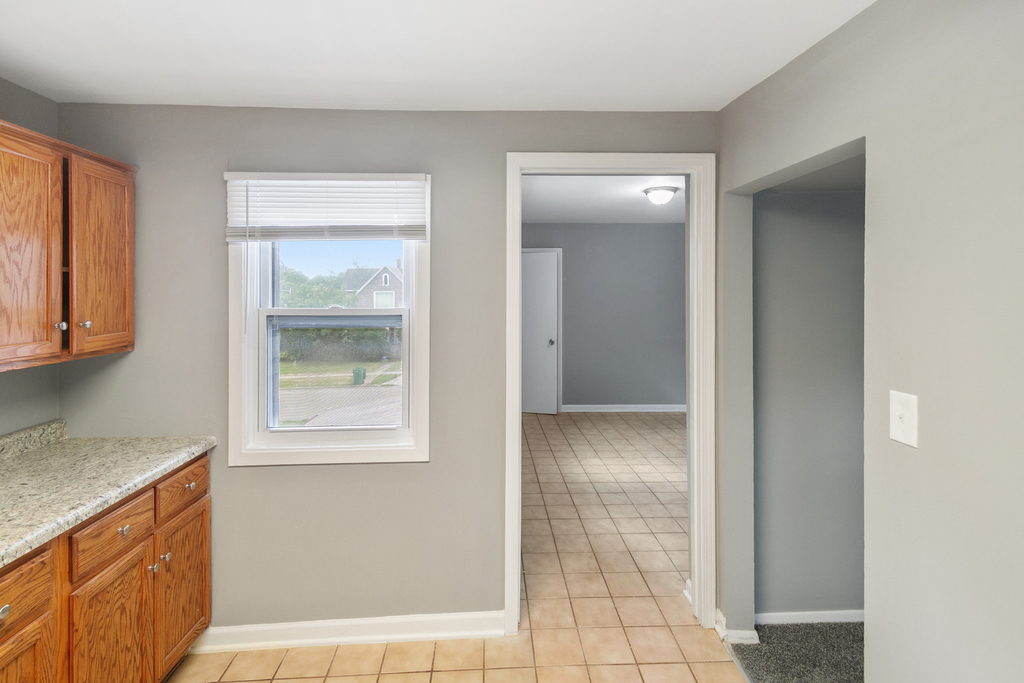 621 Oneida Street - Photo 3