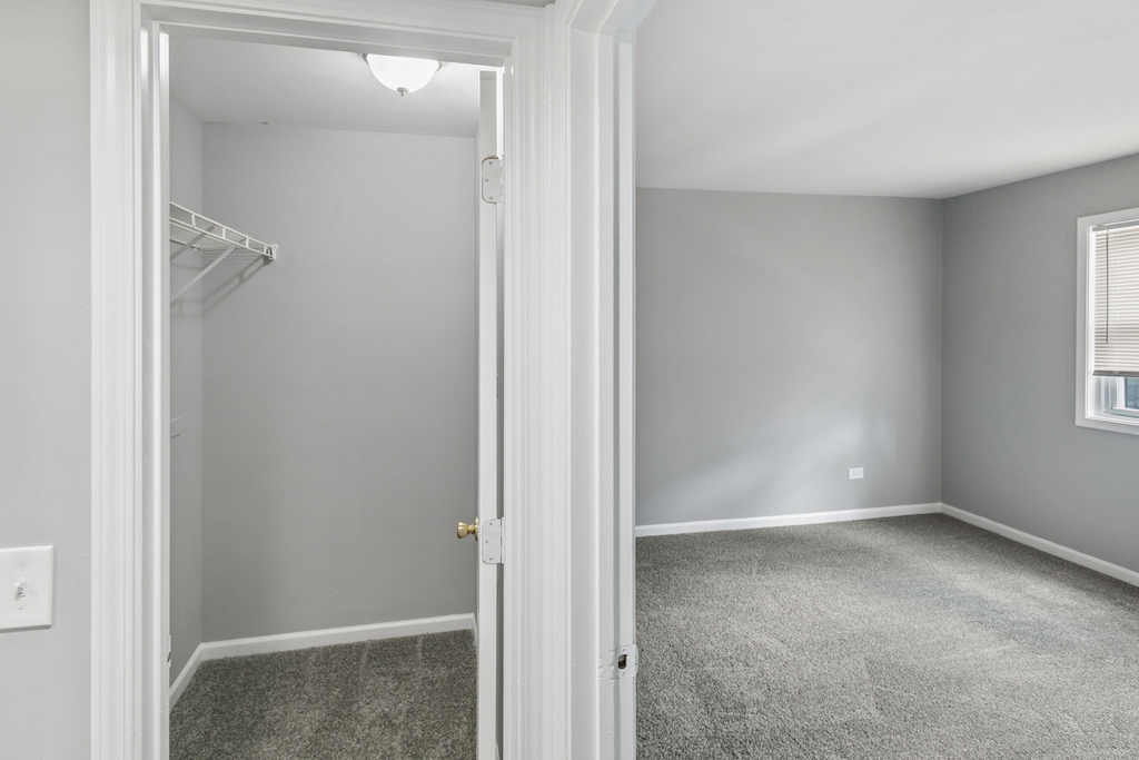 621 Oneida Street - Photo 9