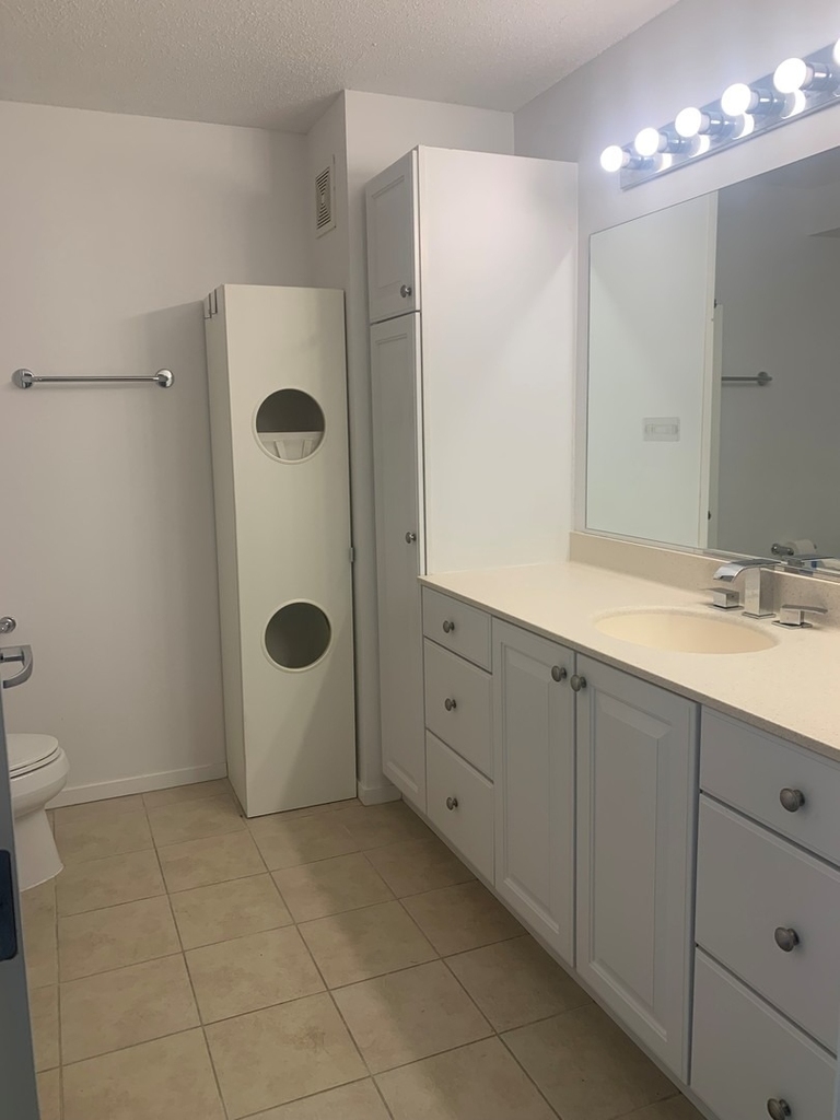 9655 Woods Drive - Photo 19