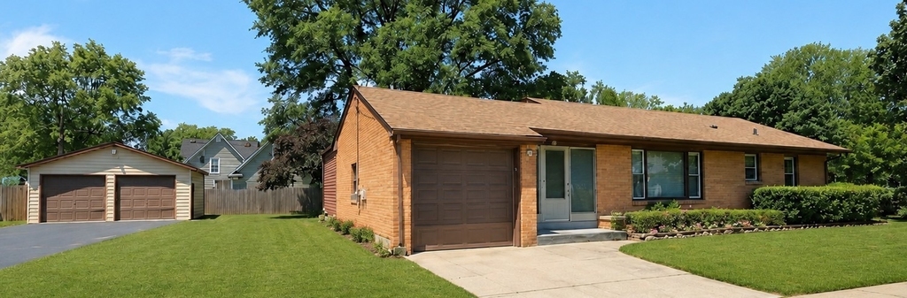 319 N Lord Avenue - Photo 0