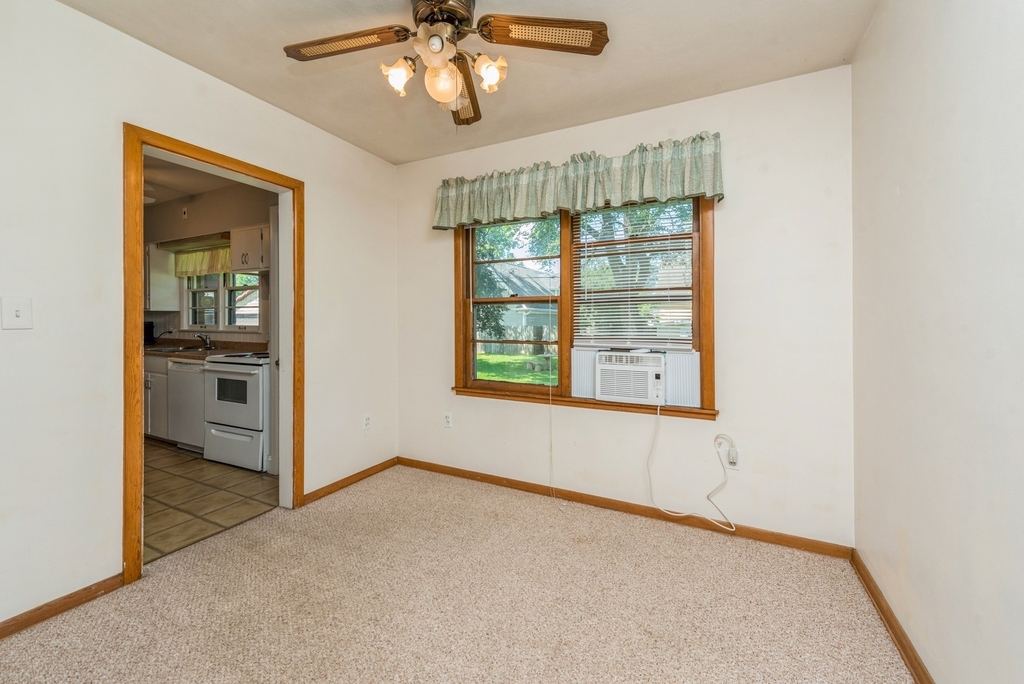 319 N Lord Avenue - Photo 13