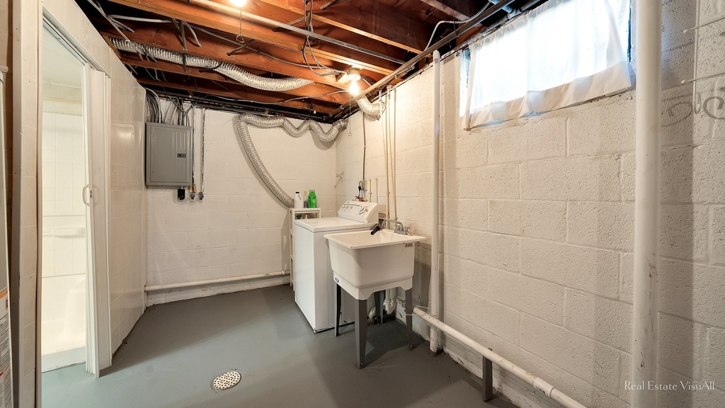 319 N Lord Avenue - Photo 22