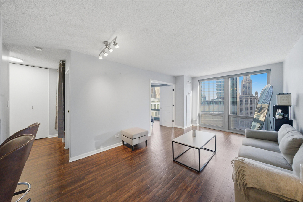 440 N Wabash Avenue - Photo 1