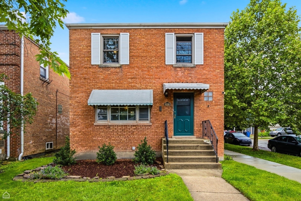 6558 N Troy Street - Photo 0