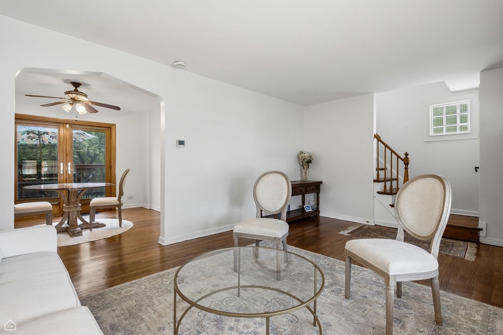 6558 N Troy Street - Photo 3