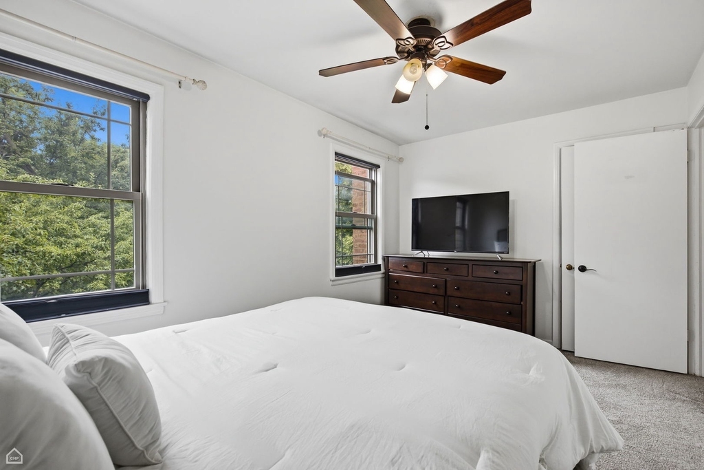 6558 N Troy Street - Photo 6