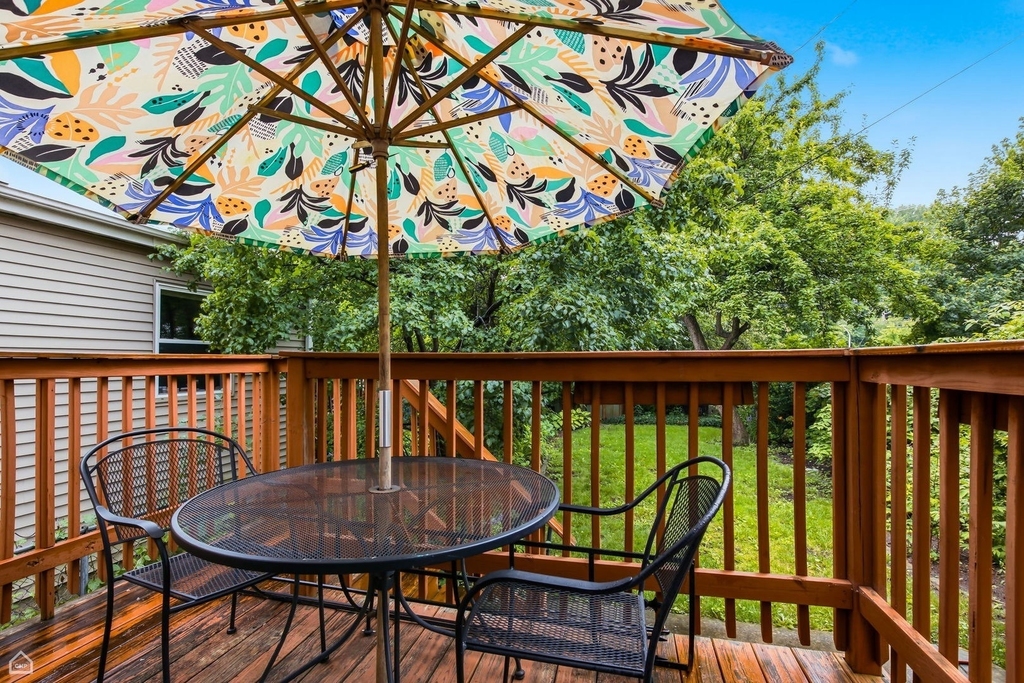 6558 N Troy Street - Photo 10