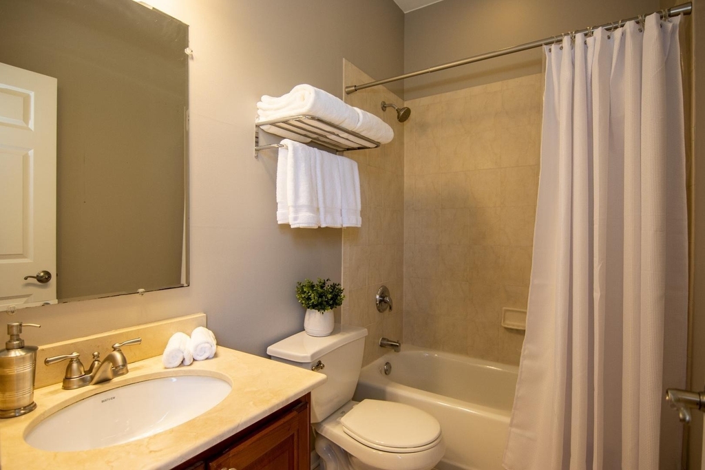 2635 W Cortez Street - Photo 9