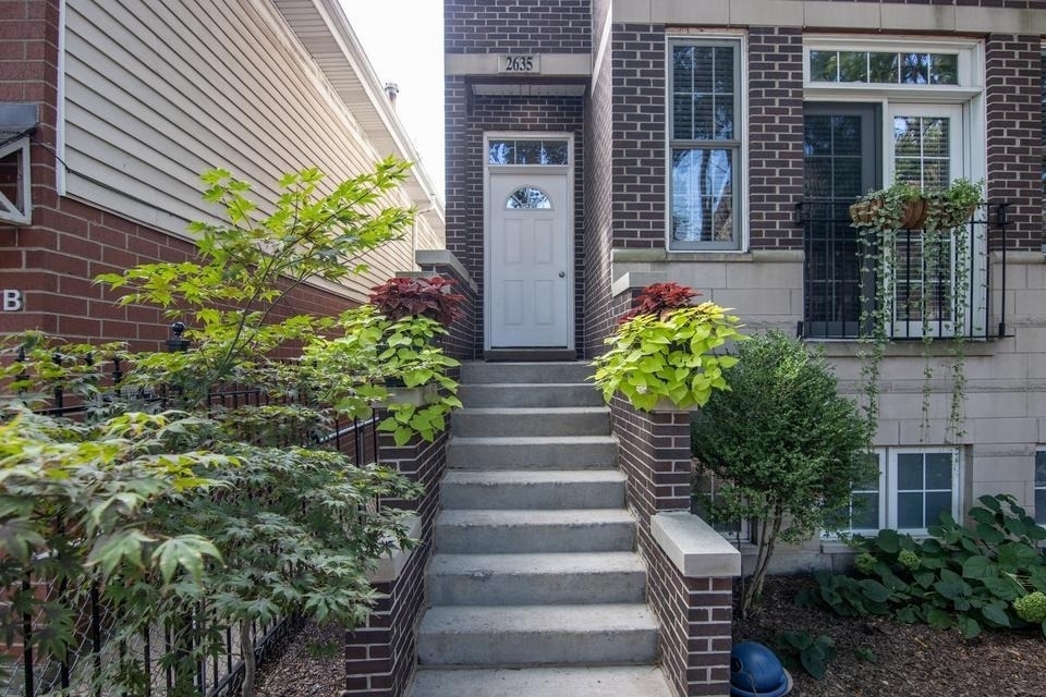 2635 W Cortez Street - Photo 1