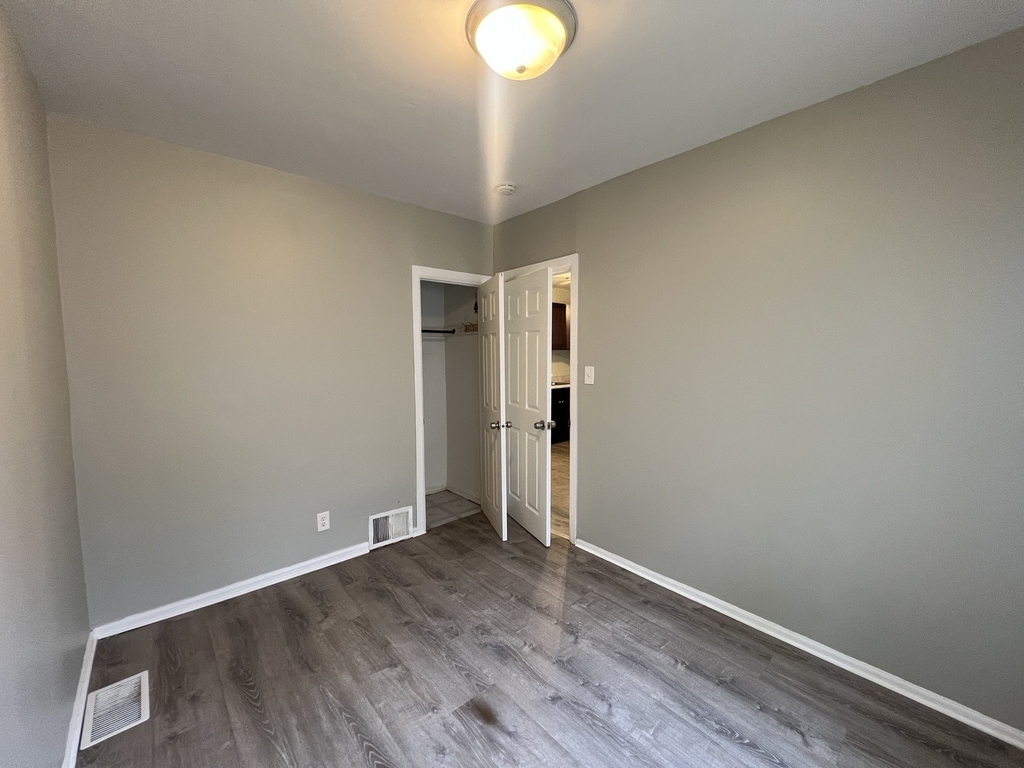 7202 S Marshfield Avenue - Photo 24