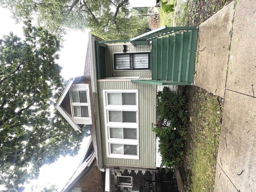 7202 S Marshfield Avenue - Photo 0