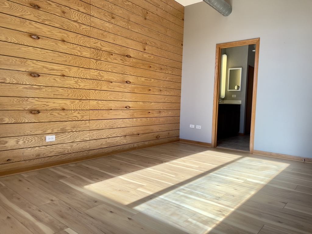 1675 Town Center Street - Photo 4