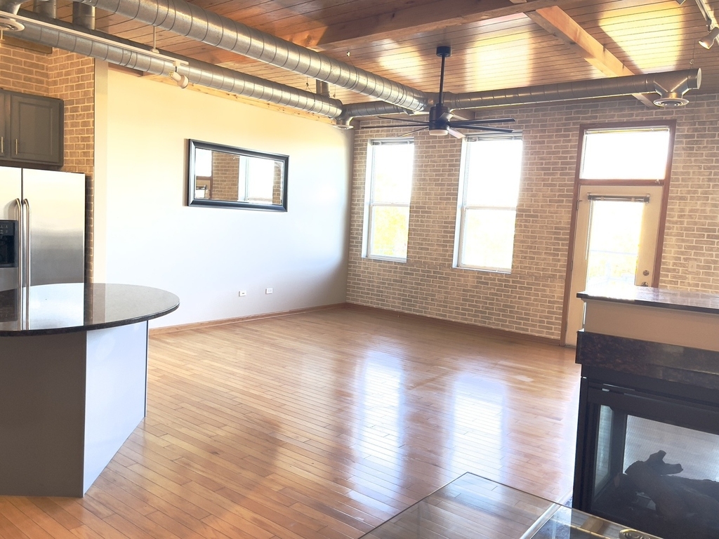 1675 Town Center Street - Photo 9