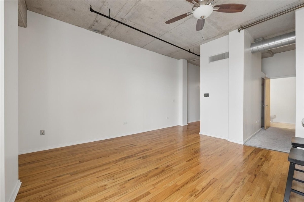 6 S Laflin Street - Photo 3