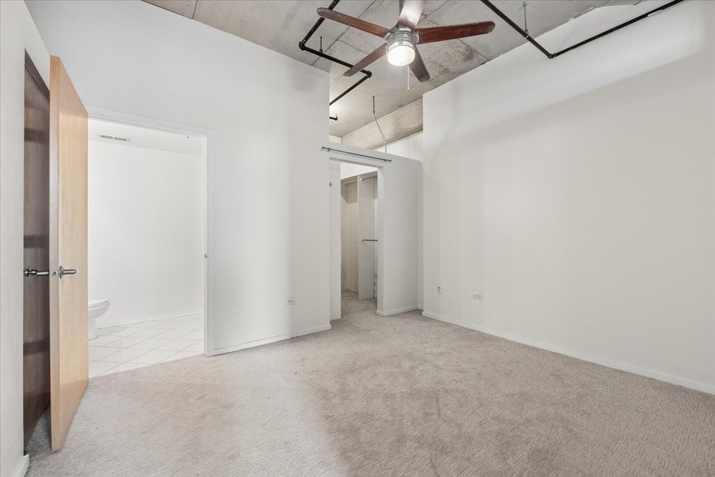 6 S Laflin Street - Photo 12