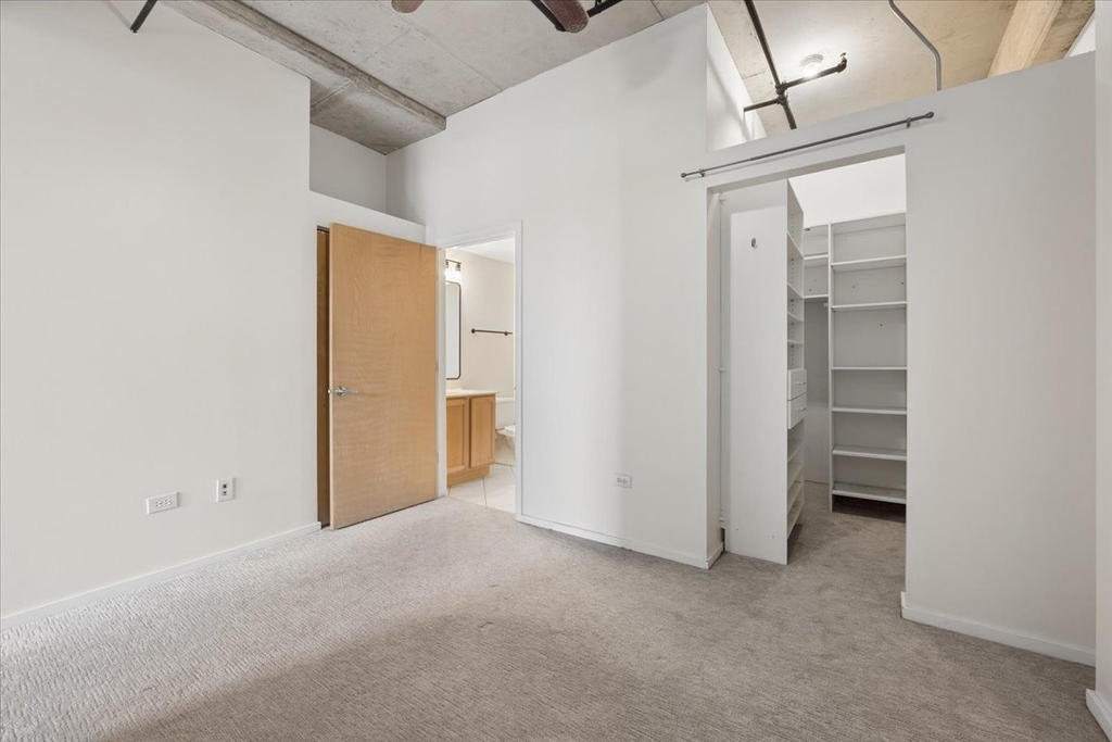 6 S Laflin Street - Photo 14