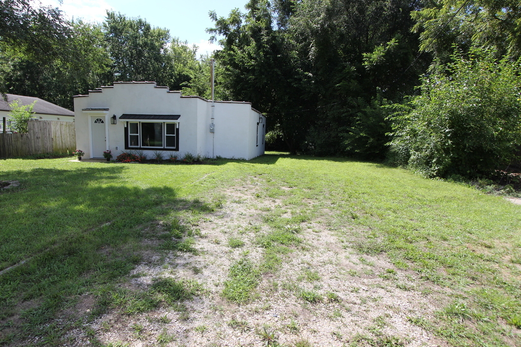 103 Atwood Avenue - Photo 1