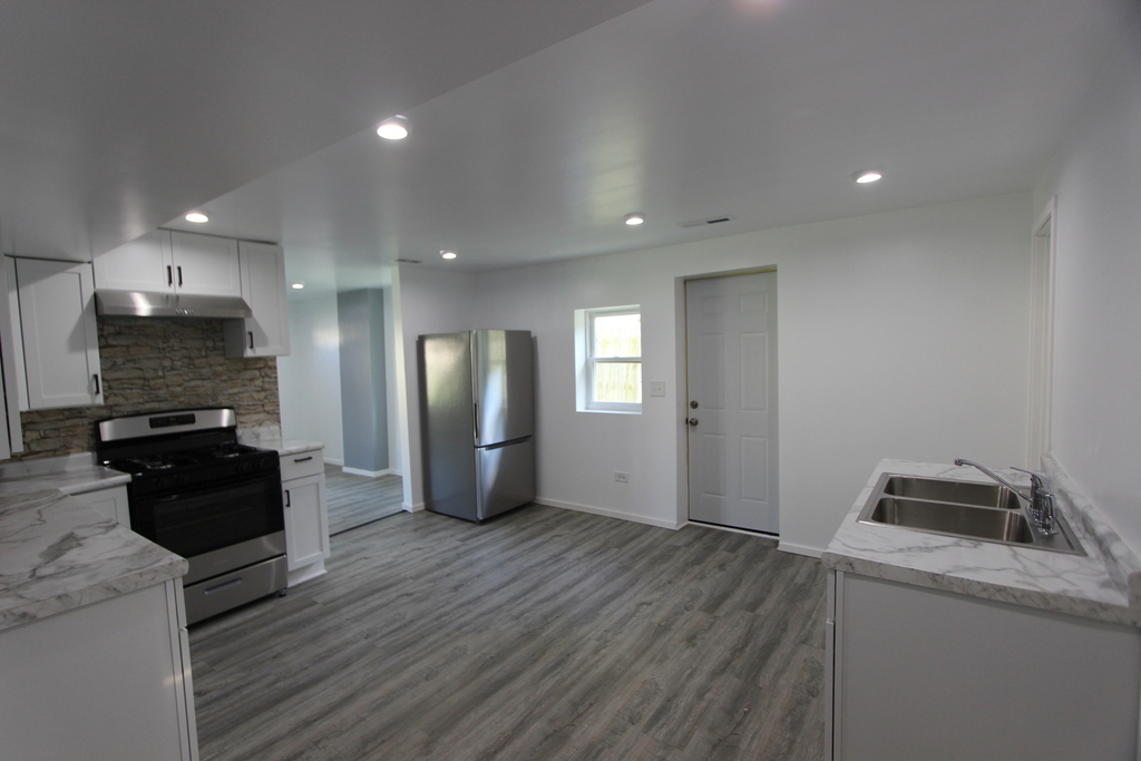 103 Atwood Avenue - Photo 20
