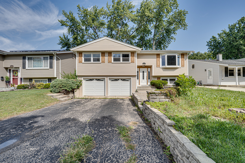 1015 Wilson Avenue - Photo 1