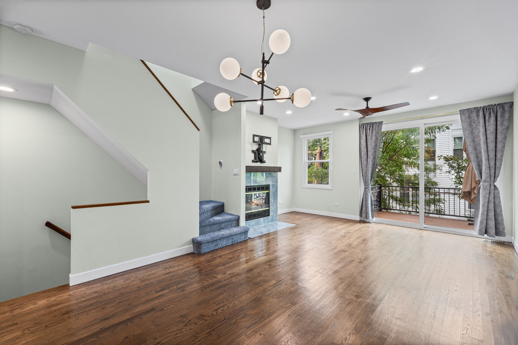 1835 W Oakdale Avenue - Photo 1