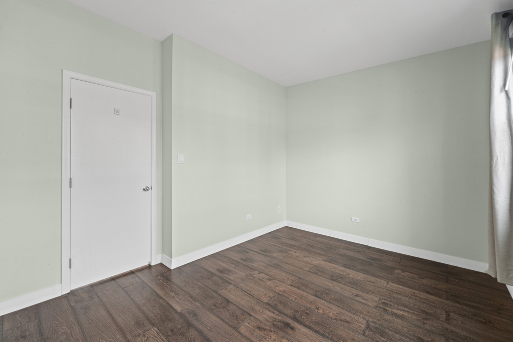1835 W Oakdale Avenue - Photo 12