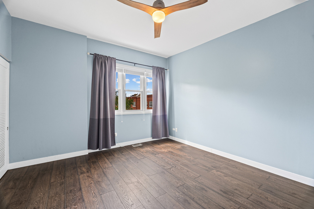 1835 W Oakdale Avenue - Photo 13