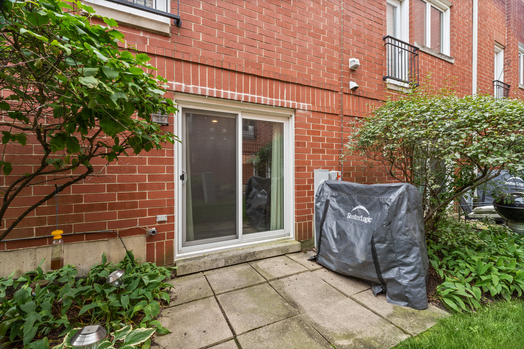 1835 W Oakdale Avenue - Photo 22