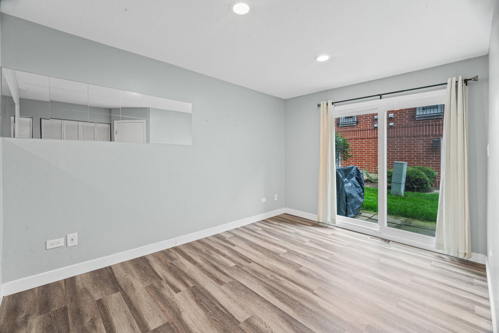 1835 W Oakdale Avenue - Photo 18
