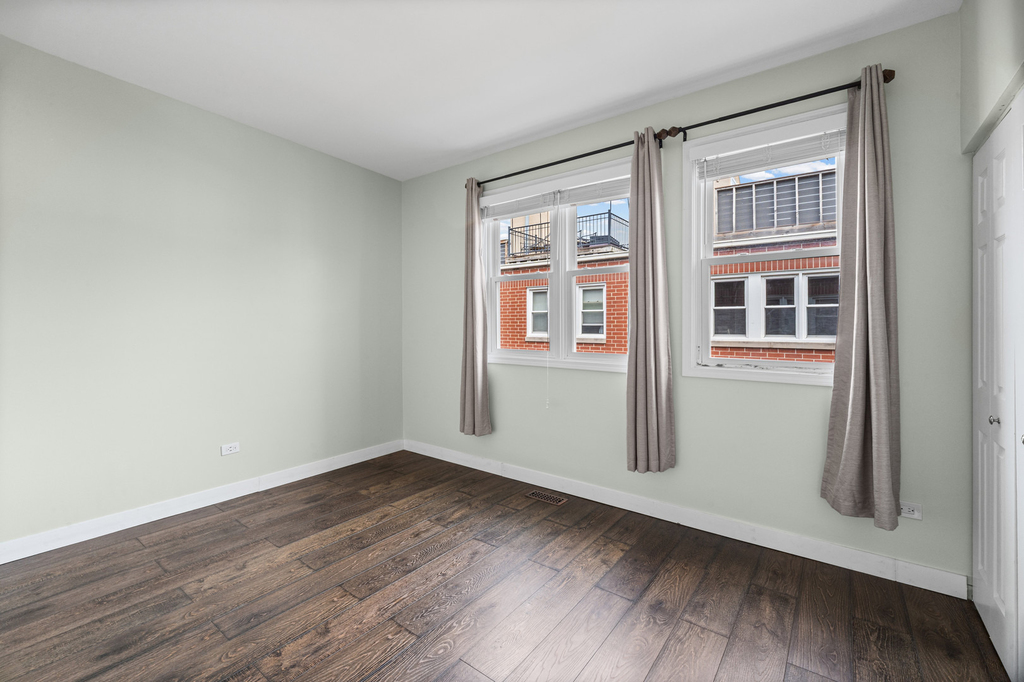 1835 W Oakdale Avenue - Photo 11