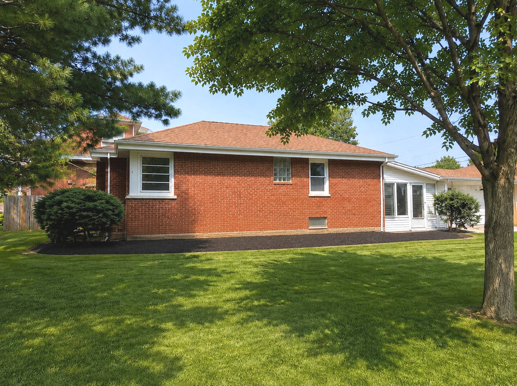 8050 N Prospect Street - Photo 1
