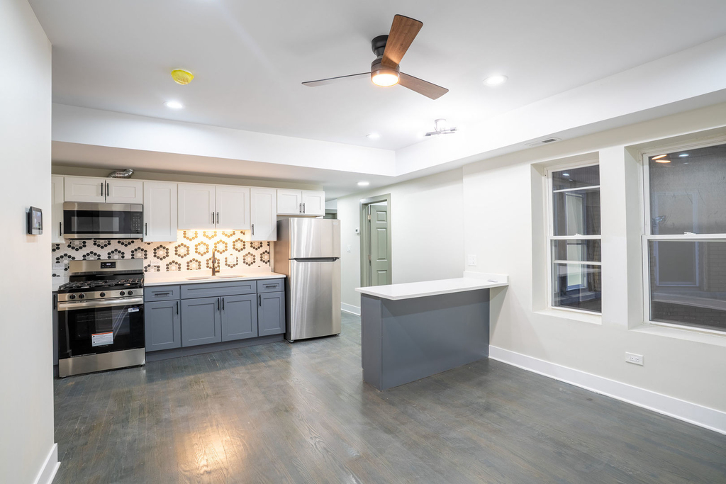 7948 S Evans Avenue - Photo 10