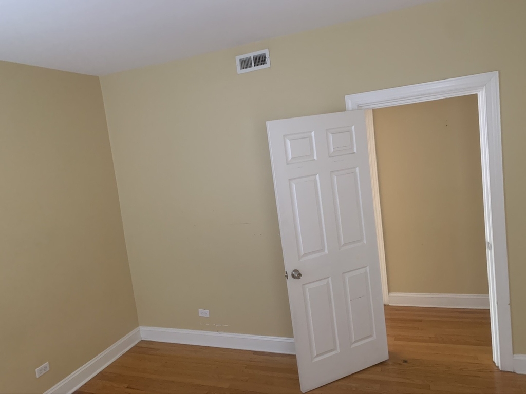 5017 W Montana Street - Photo 6